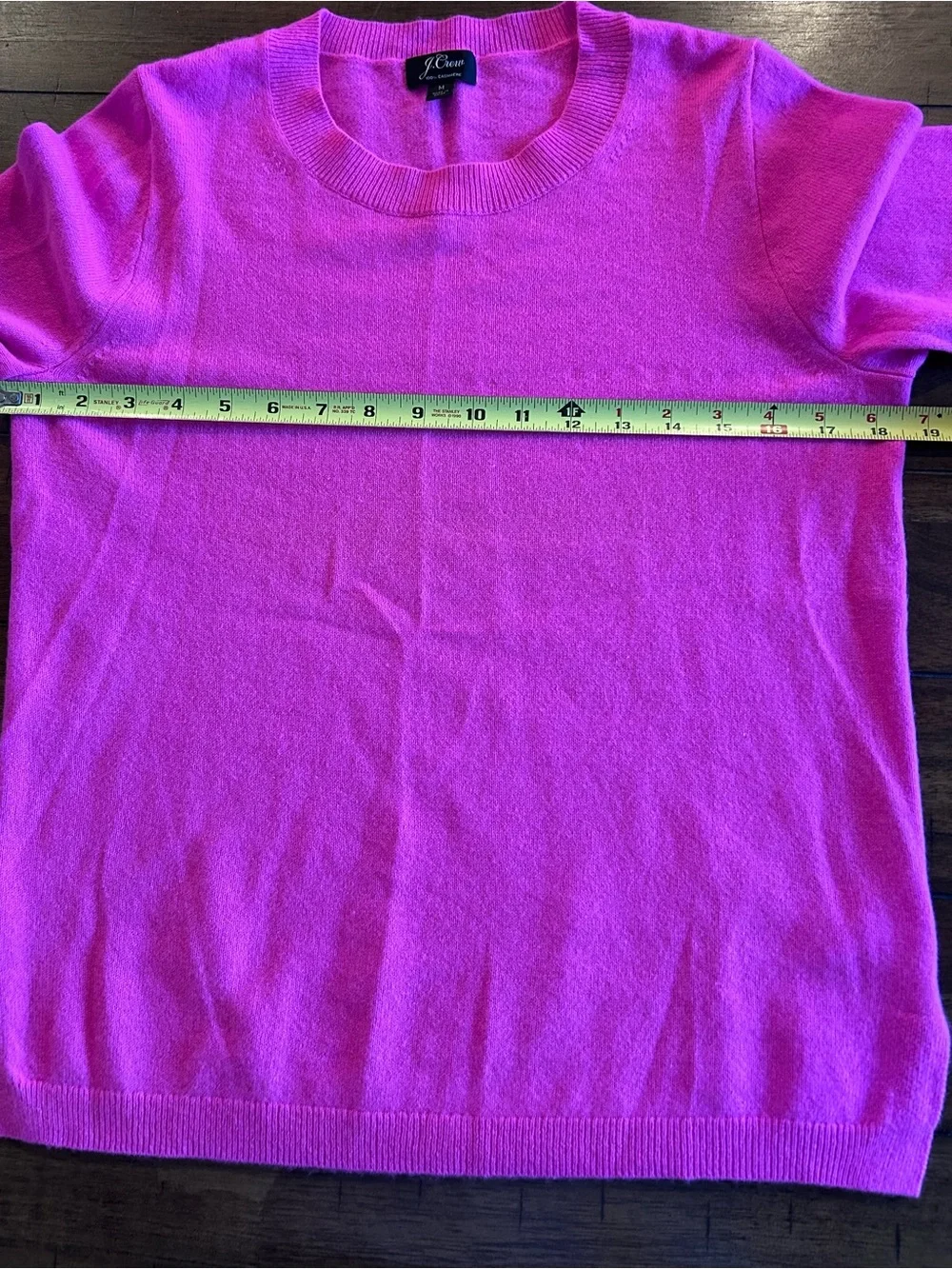 J. Crew Everyday Cashmere Sweater Size Medium Hot Pink Crewneck Style K1313